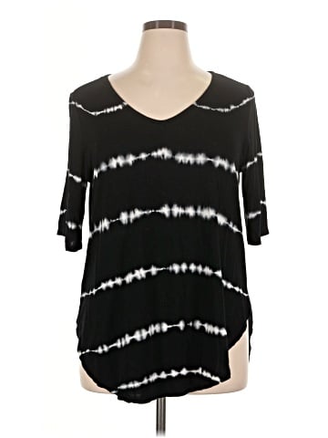 Torrid Short Sleeve T-Shirt (view 1)