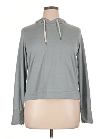 Vuori Pullover Hoodie (view 1)