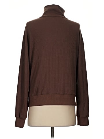 Fashion Long Sleeve Turtleneck (view 2)