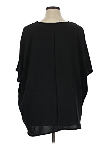 Zenana Poncho (view 2)