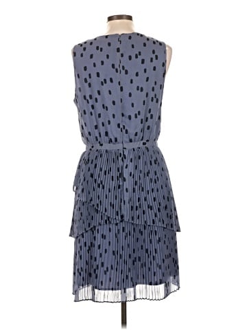 Banana Republic Casual Dress (view 2)