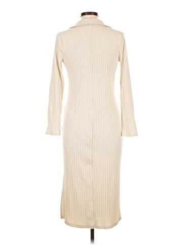 Old Navy Casual Dress (view 2)