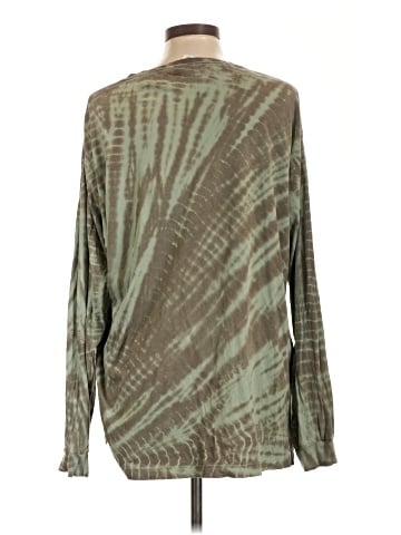 Victoria's Secret Pink Long Sleeve T-Shirt (view 2)