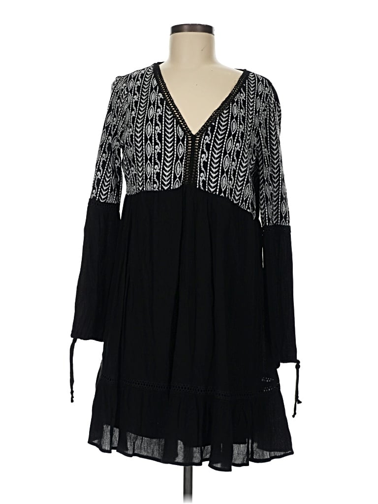Pre-owned Xhilaration Casual Dress In Black
