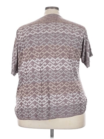 Avenue Short Sleeve T-Shirt (view 2)