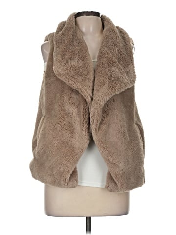 Mystree Faux Fur Vest (view 1)