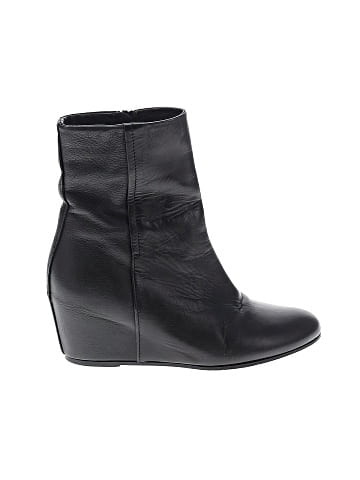 Vince. Ankle Boots (view 1)
