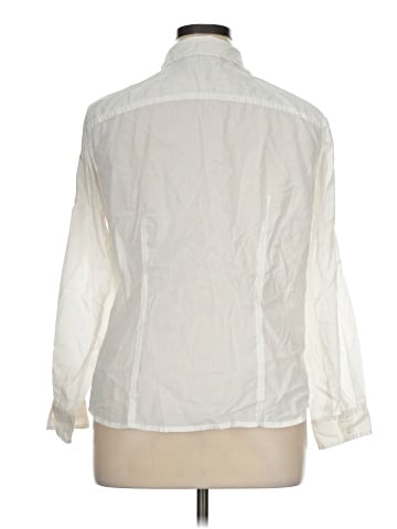 Liz Claiborne Long Sleeve Button-Down Shirt (view 2)