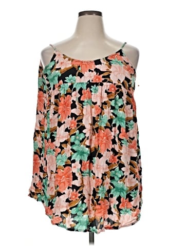 O'Neill 3/4 Sleeve Blouse (view 1)