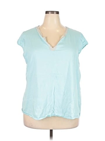 Cacique Sleeveless T-Shirt (view 1)