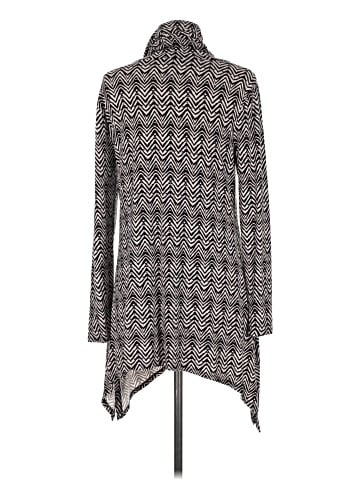 Chelsea & Theodore Casual Dress (view 2)