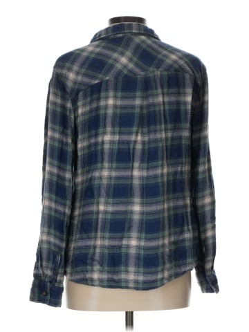 Maurices Long Sleeve Button-Down Shirt (view 2)
