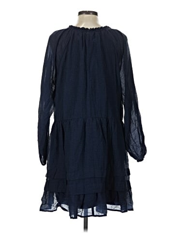 Old Navy Casual Dress (view 2)