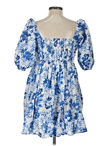 Abercrombie & Fitch Casual Dress (view 2)