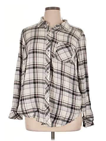 Torrid Long Sleeve Button-Down Shirt (view 1)