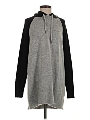 Romeo & Juliet Couture Poncho (view 1)