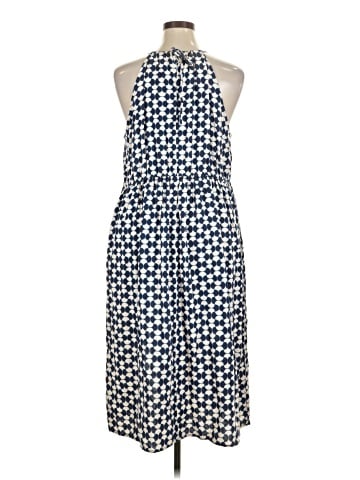 Ava & Viv Casual Dress (view 2)
