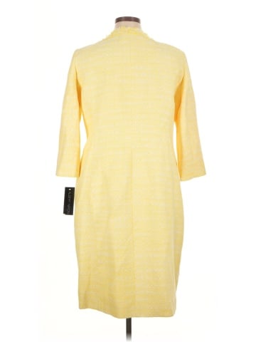 Albert Nipon Raincoat (view 2)