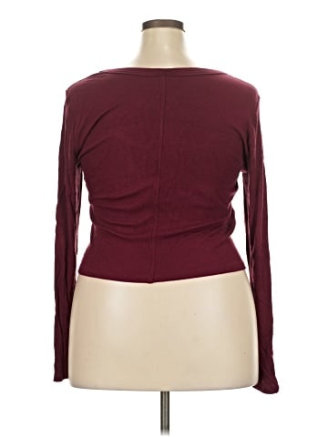 Universal Thread Long Sleeve T-Shirt (view 2)