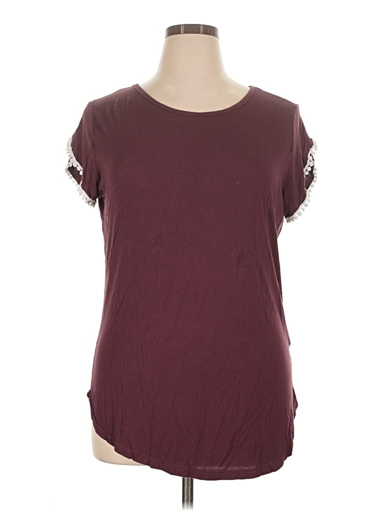 Pre-owned Amaryllis Short Sleeve T-shirt In Burgundy