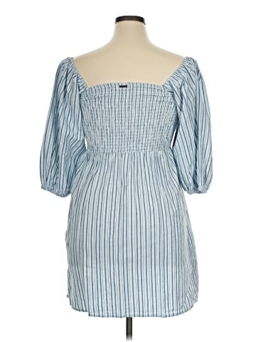 Billabong Casual Dress (view 2)