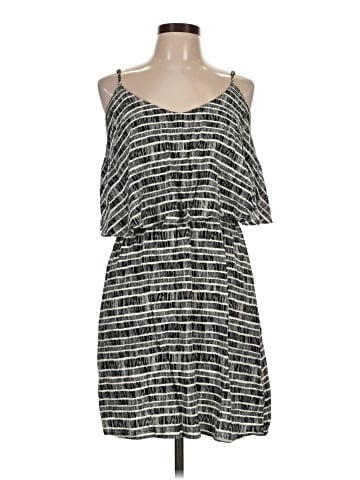 Old Navy Casual Dress (view 1)