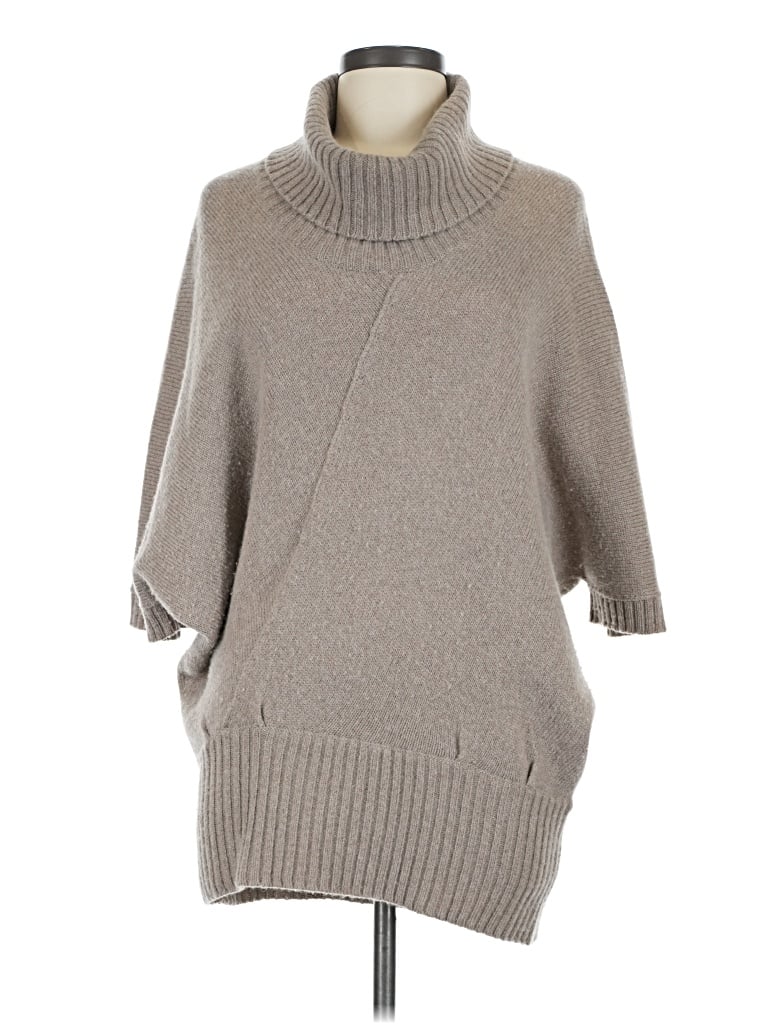 Pre-owned Banana Republic Poncho In Gray