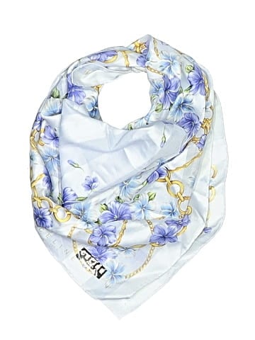 Céline Scarf (view 1)