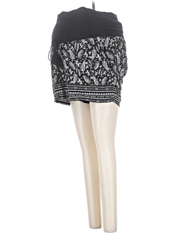 Old Navy - Maternity Shorts (view 1)