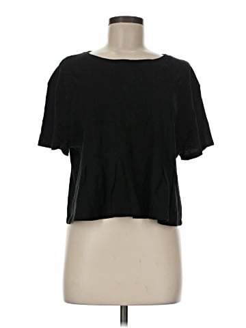 Scoop Short Sleeve T-Shirt (view 1)
