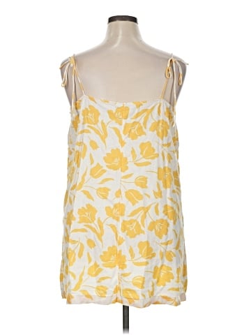 Old Navy Casual Dress (view 2)