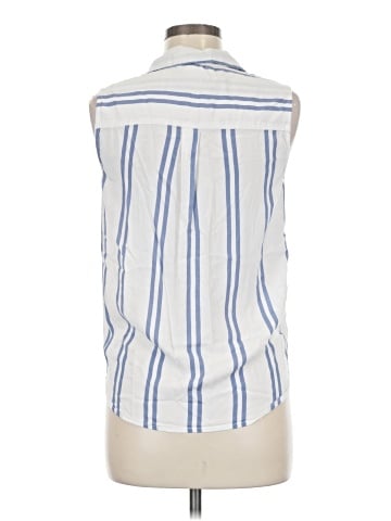 BeachLunchLounge Sleeveless Button-Down Shirt (view 2)