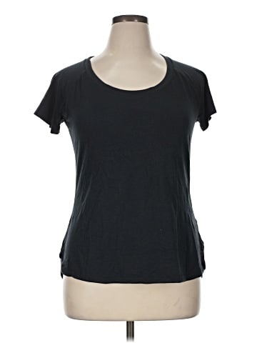 Calia by Carrie Underwood Short Sleeve T-Shirt (view 1)