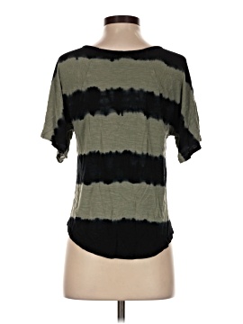 The Limited Outlet Short Sleeve T-Shirt (view 2)