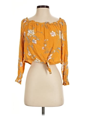 Kendall & Kylie 3/4 Sleeve Blouse (view 1)