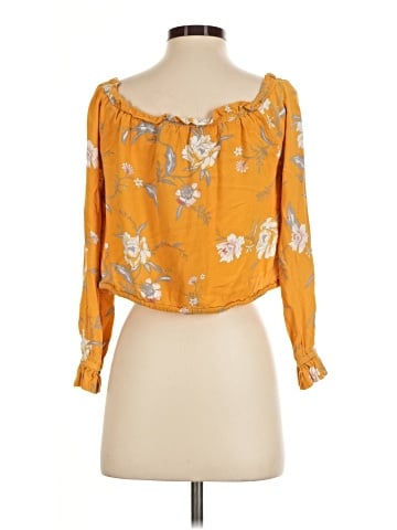 Kendall & Kylie 3/4 Sleeve Blouse (view 2)