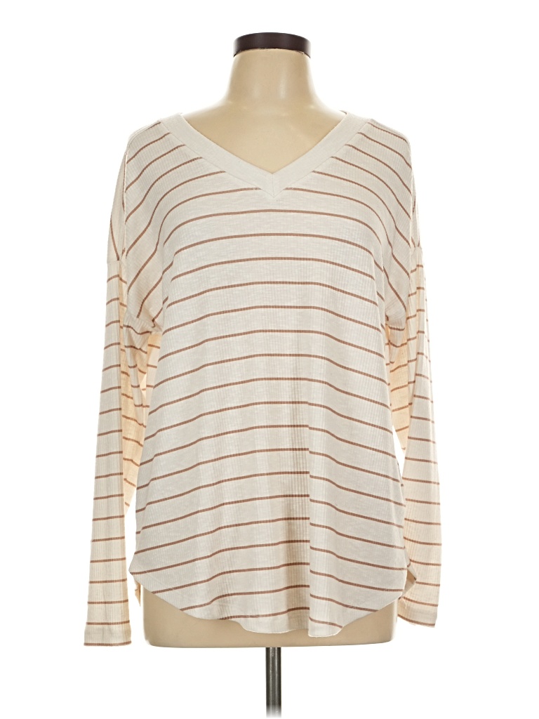 Pre-owned 24/7 Maurices Long Sleeve Top Tan V-neck Tops