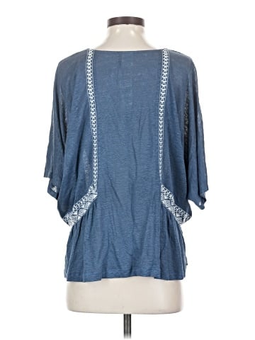 Akemi + Kin 3/4 Sleeve T-Shirt (view 2)