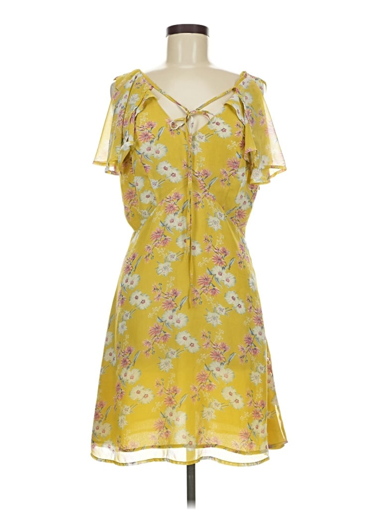 Pre-owned Esley Casual Dress In Yellow
