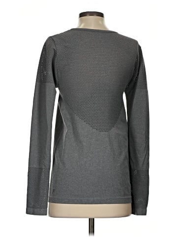 Fabletics Long Sleeve T-Shirt (view 2)