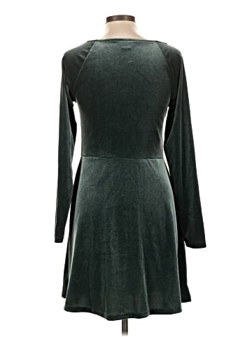 Old Navy Casual Dress (view 2)