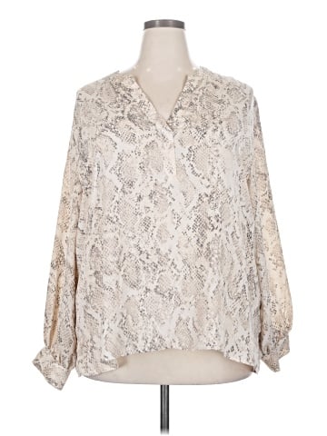 Ava & Viv 3/4 Sleeve Blouse (view 1)