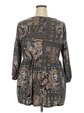 Egy California 3/4 Sleeve Blouse (view 2)
