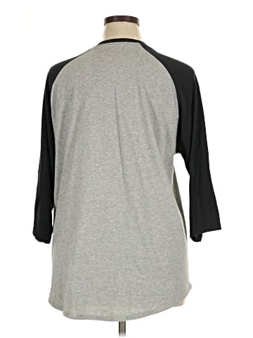 Nike 3/4 Sleeve T-Shirt (view 2)