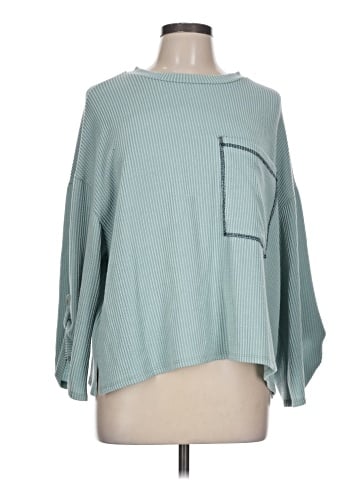 Lovely Melody Pullover Sweater (view 1)