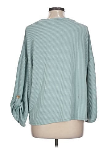 Lovely Melody Pullover Sweater (view 2)