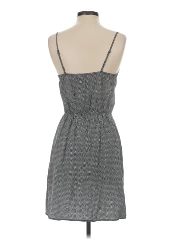 Old Navy Casual Dress (view 2)