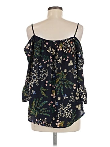 Hail3y:23 Sleeveless Blouse (view 2)