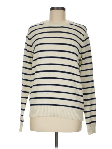 Brandy Melville Pullover Sweater (view 1)