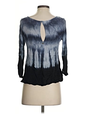 O'Neill 3/4 Sleeve Top (view 2)